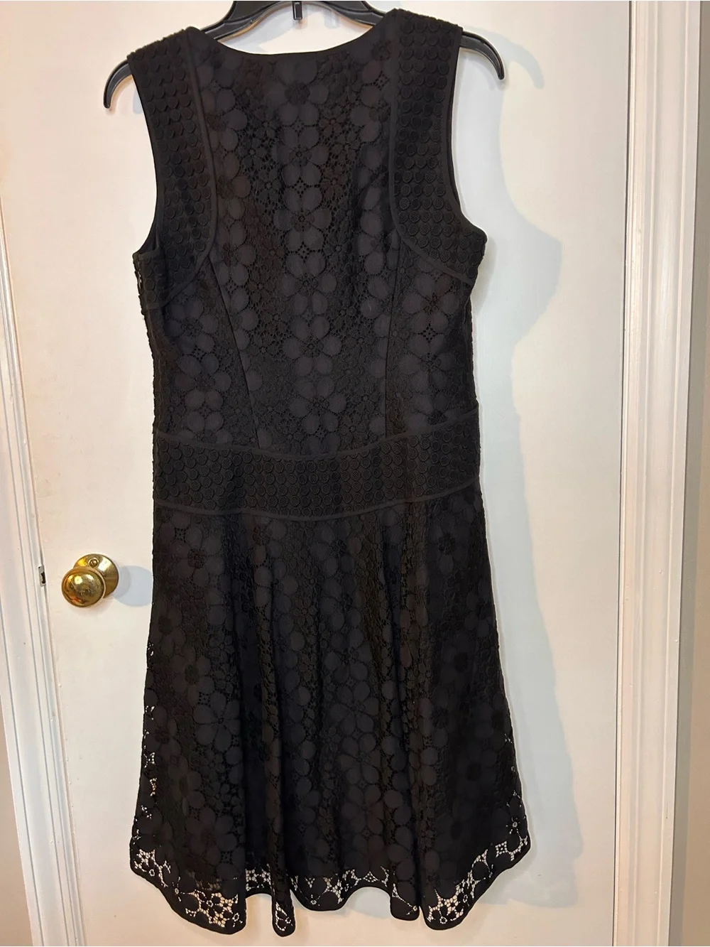 DIANE VON FURSTENBERG FIORENZA BLACK SLEEVELESS A-LINE DRESS SIZE 8